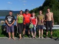 Frantšek Janák s českými studenty u jezera